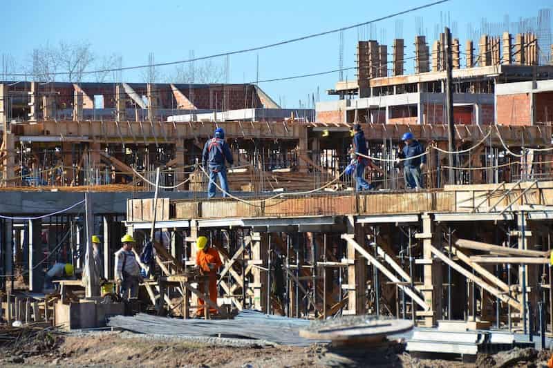 Hay ciertas normas legales imperativas que protegen al consumidor estafado en la compra de viviendas FUENTE flickr.com