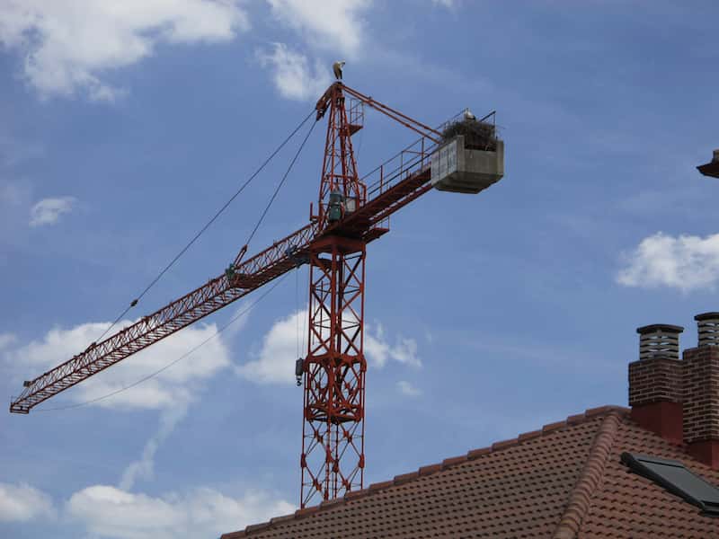 El banco donde entregas a cuenta el dinero por la compra de la vivienda es quien debe responder del aval de la promotora FUENTE flickr.com